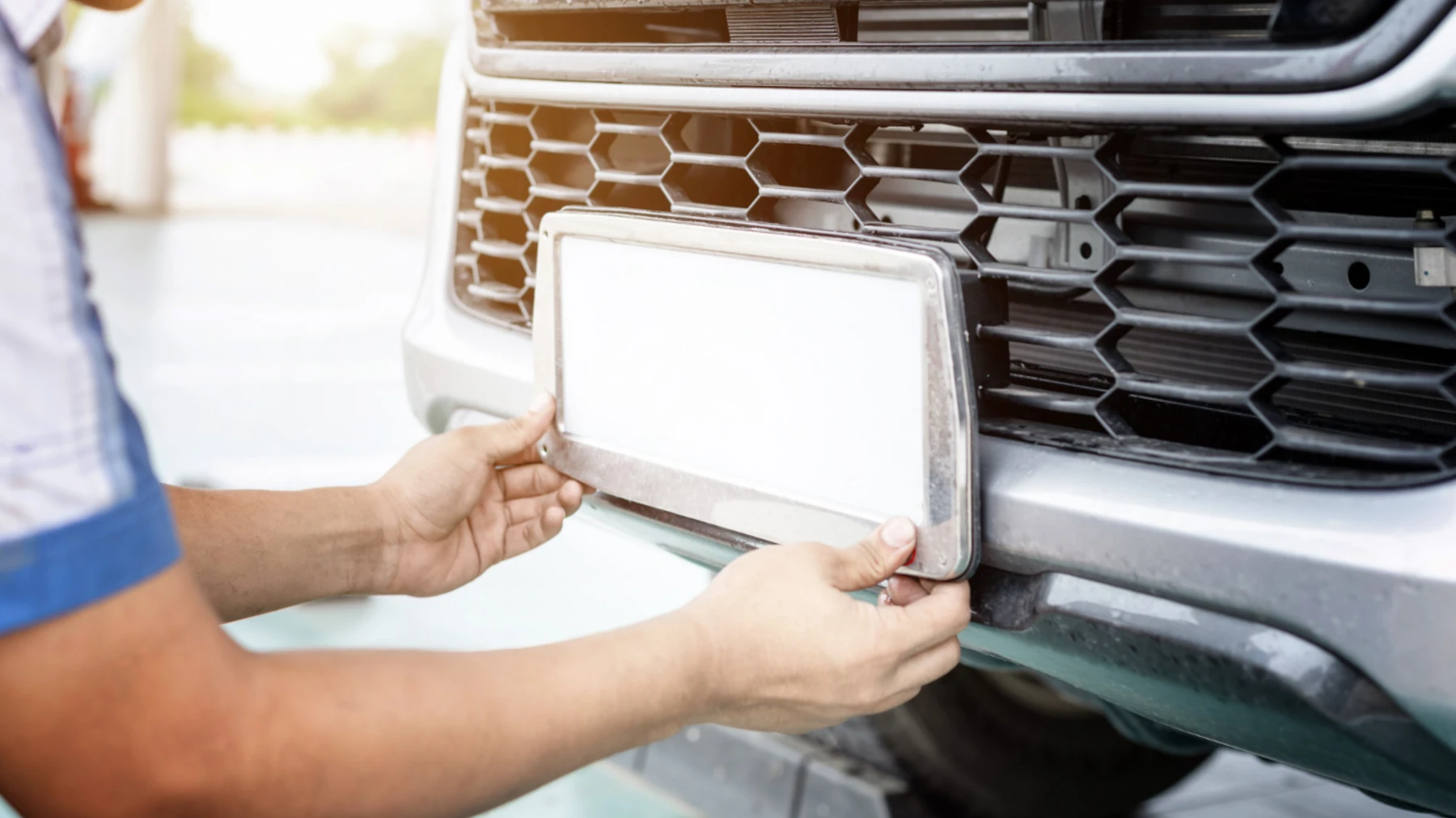 Todo sobre las patentes de vehículos en Chile: Colores, letras, valores, leyes y más